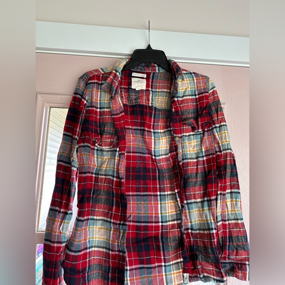American eagle soft shirt, not oversized